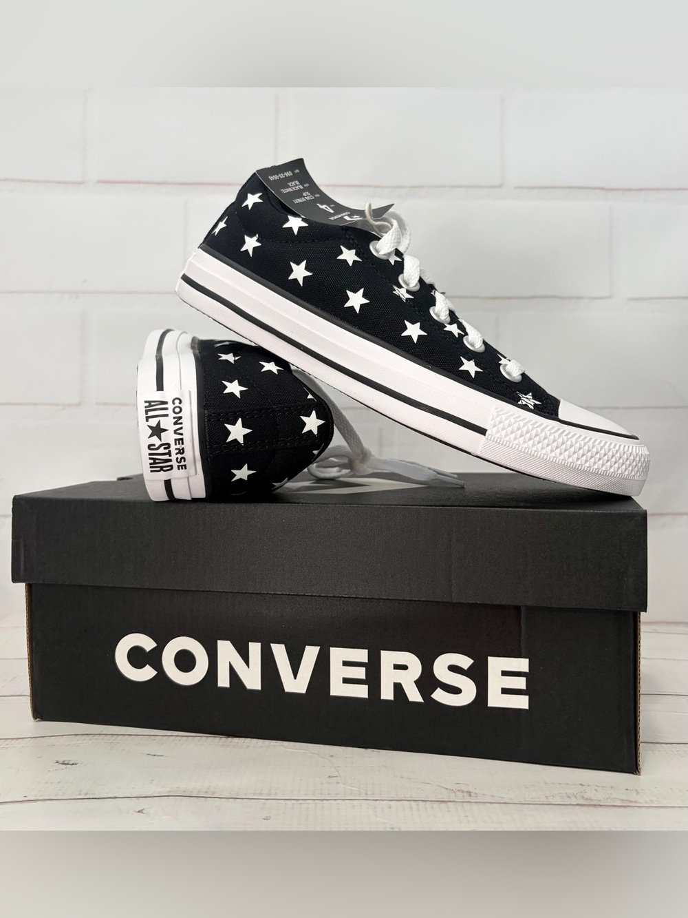 Converse Street Ox Low Sneakers Black Stars M4/W6 New With Tags